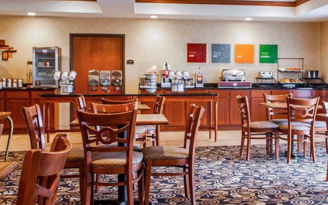 Comfort Inn & Suites Grinnell near I-80