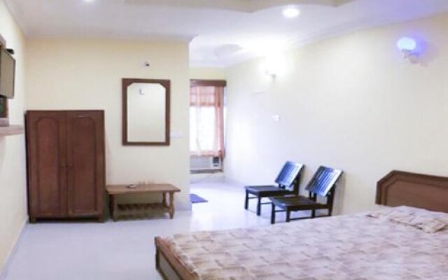 1 BR Guest house in Calangute - North Goa, by GuestHouser (4D53)