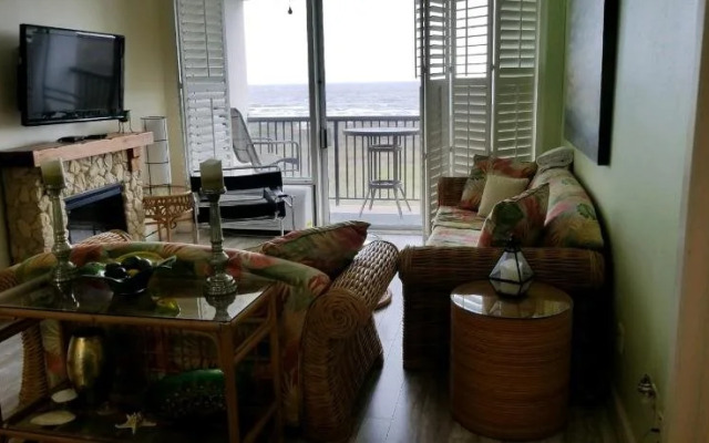 Islander East Condominiums