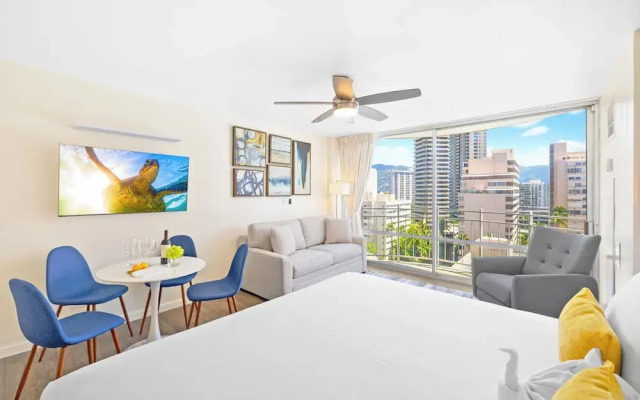 Ilikai Marina Studios by Midway Vacations