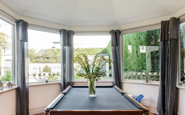 Live in Federation Style Luxury With Stunning Views