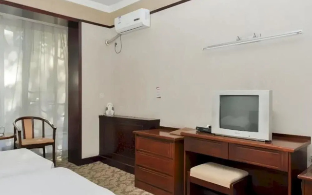 Dehuimen Hotel