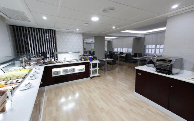 Hotel Sercotel Carlos III