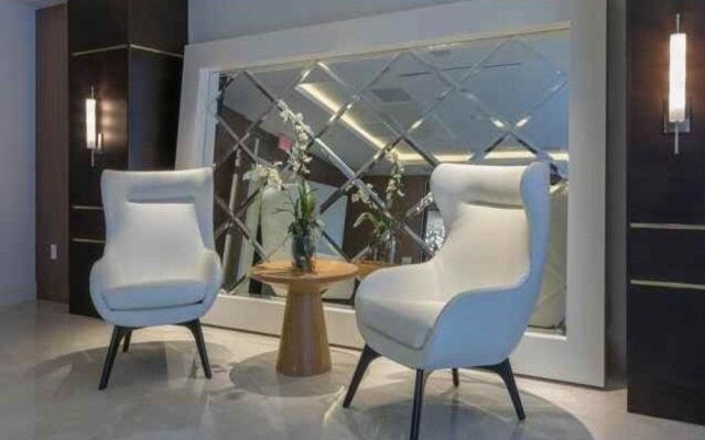 Global Luxury Suites in Boca Raton