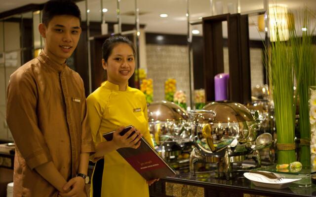 Golden Lotus Luxury Hotel