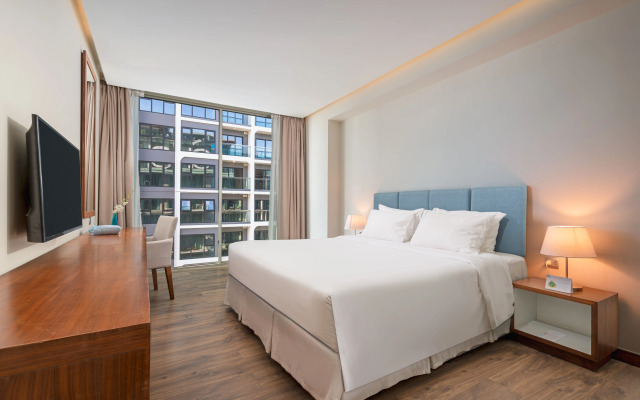 A La Carte Da Nang Beach