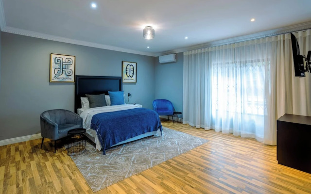 Adinkra Boutique Hotel