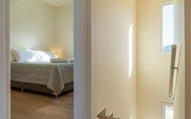 Amethyst Nevelo Quality Villas