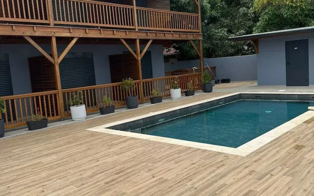 Hostel Toucan Rés Francis avec Piscine
