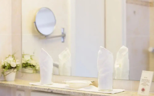 Kaisers Tanne - Premium Alles Inklusive Hotel