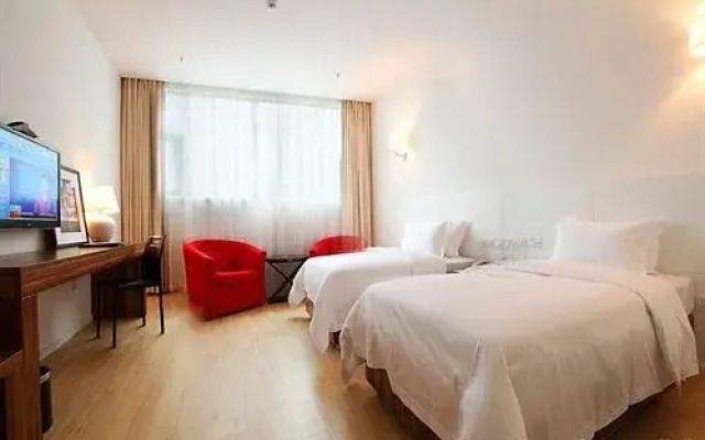 Cloud 1 Hotel Fuling