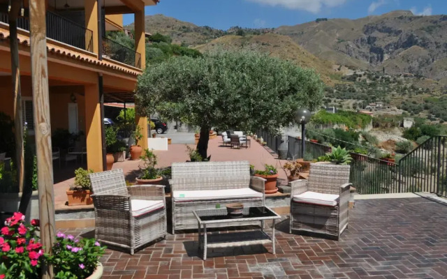 The Lemon Tree