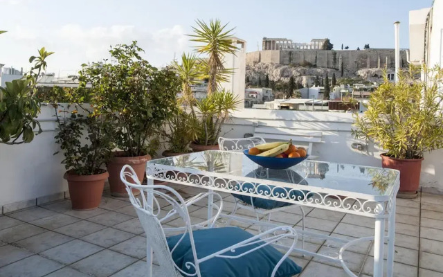 Modern - Vintage Apartment by Acropolis Museum
