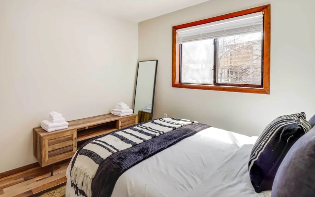 Tobyhanna Vacation Home w/ Community Pool Access