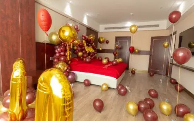 Harbin time coast hot springs business hotel