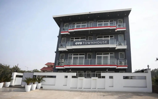 OYO Townhouse 024 Sector 47 Gurgaon