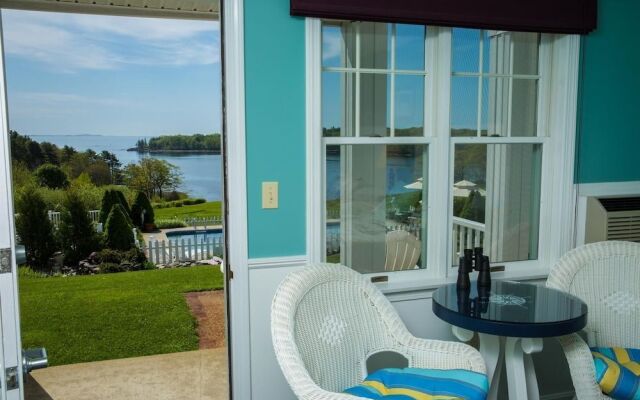 Strawberry Hill Seaside Inn