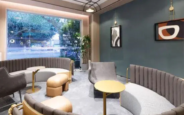 RANZ Lanz Hotel Shenzhen Vanke Yuncheng (Xili Subway Station)
