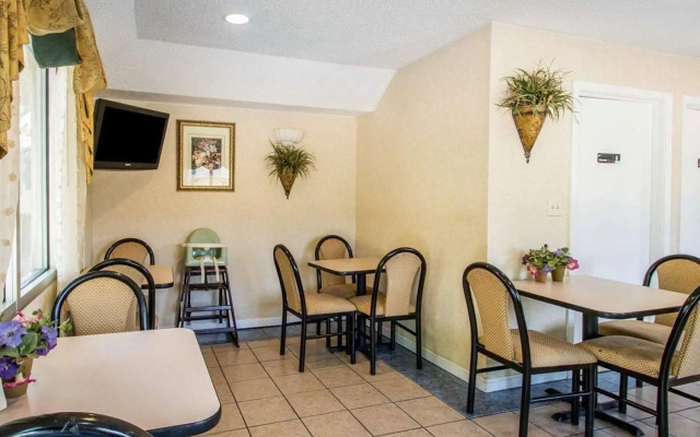 Quality Inn Evergreen