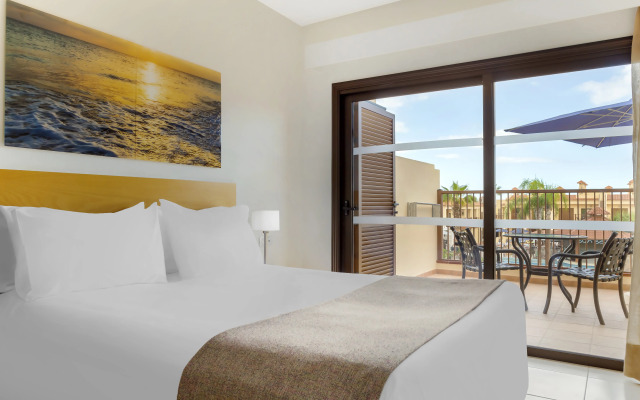 Royal Sunset Beach Club