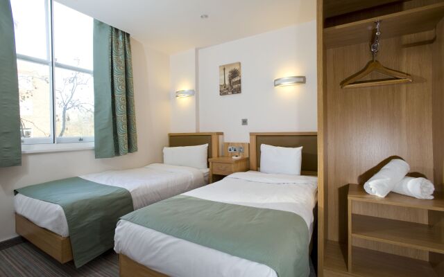 Eden Plaza Kensington Hotel