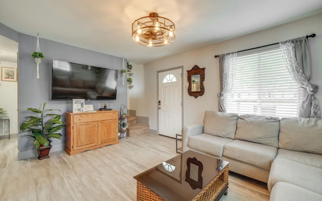 Family-friendly Leland Home w/ Patio & Grill