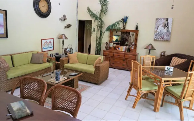 2 Bedroom 'Bird Watching Vacation' Villa