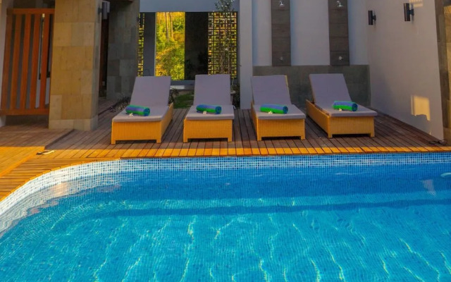 Royal Singosari Trawangan