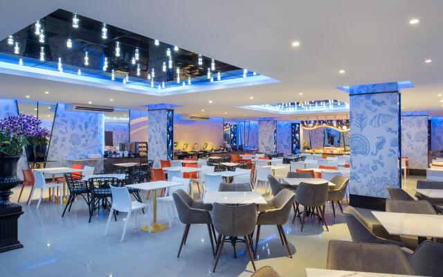 Rodina Beach Hotel