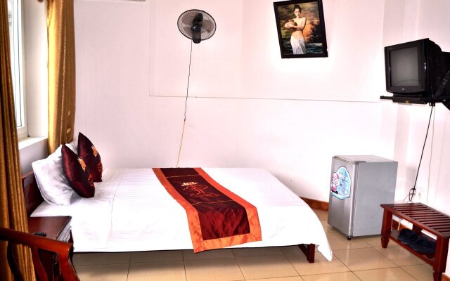 Hoang Long Hotel