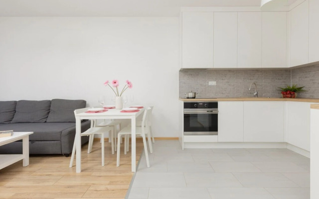 Apartment Warsaw Fort Wola by Renters