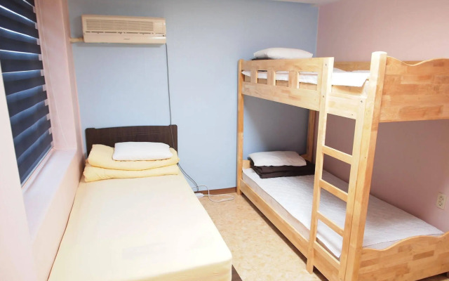 Shinchon Hostel
