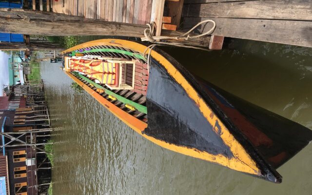Weaver's Boutique Homestay