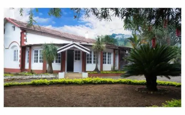Marsh Villa Luxury Resort