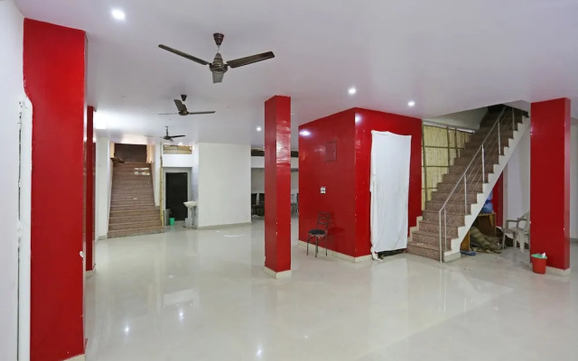 OYO 9649 Hotel Vijay Palace