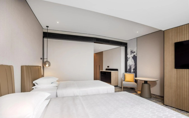 Sheraton Chengdu Lido Hotel