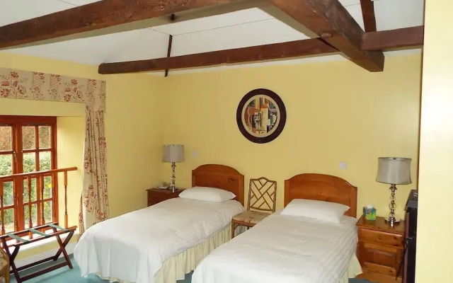 Roade House Hotel