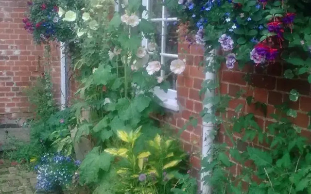 Poplars Farmhouse B&B
