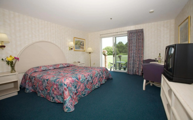 Winnapaug Inn