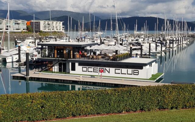 WHITSUNDAY Spacious & Comfortable, Moments from Picturesque Boardwalk