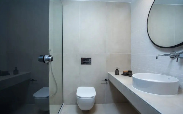 Vanik Suites