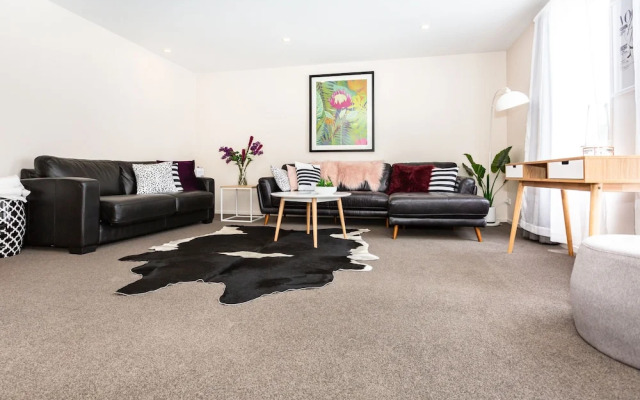 Cathedral Junction Apartment