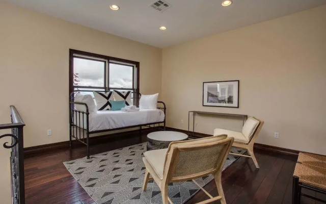 Stunning 5br/3.5ba House in La Jolla