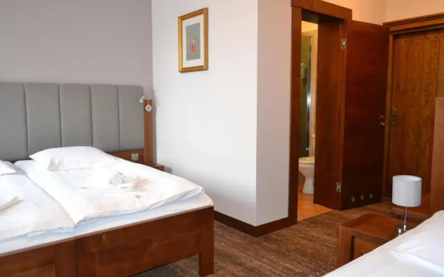 Hotel LOKIS