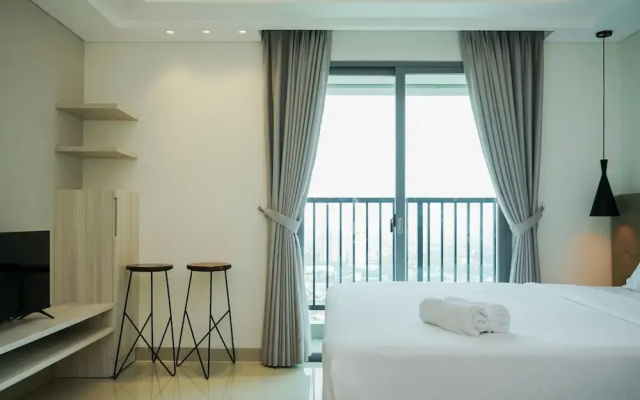 Cozy And Homey Studio At Bintaro Embarcadero Apartment