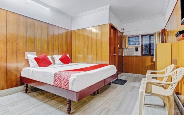 OYO 19559 Pavithra Paradise