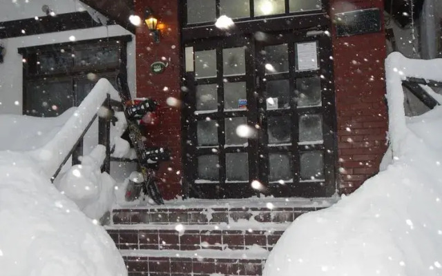 Mt Hakuba Backpackers