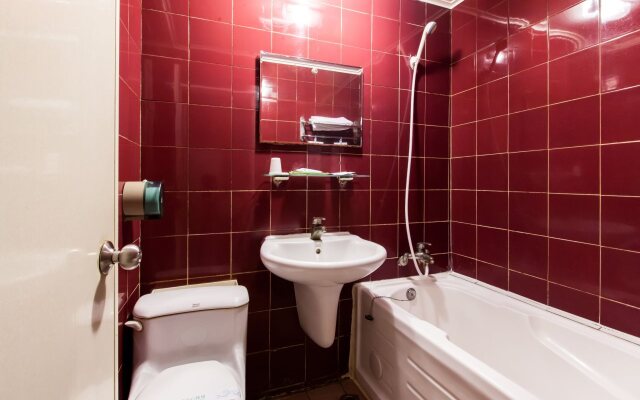 Ruei Gung Business Hotel