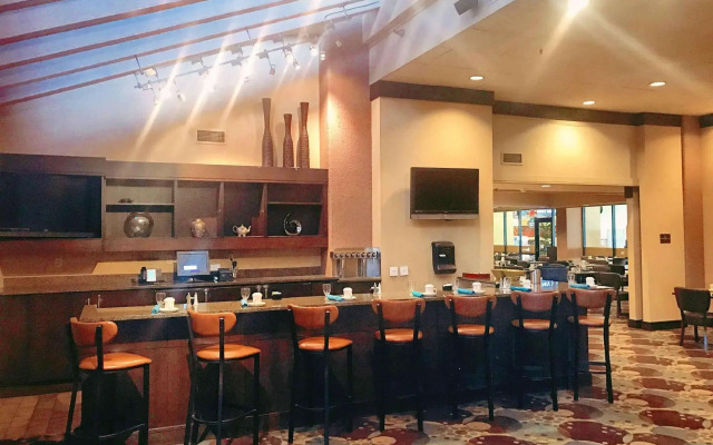 DoubleTree by Hilton Hotel St. Paul Downtown