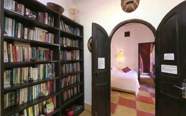 Literary Riad Hemingway